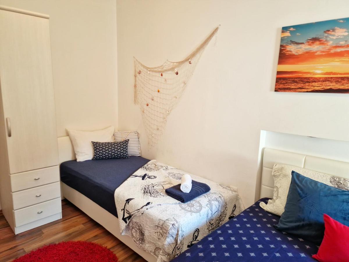 Pirates' Bay Apartment - Omiš Eksteriør bilde