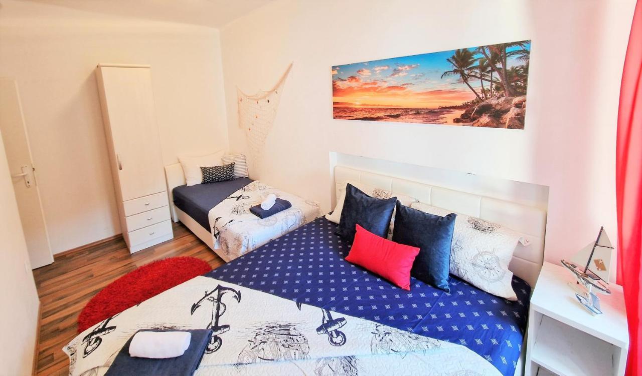 Pirates' Bay Apartment - Omiš Eksteriør bilde