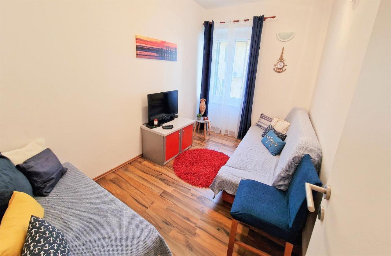 Pirates' Bay Apartment - Omiš Eksteriør bilde