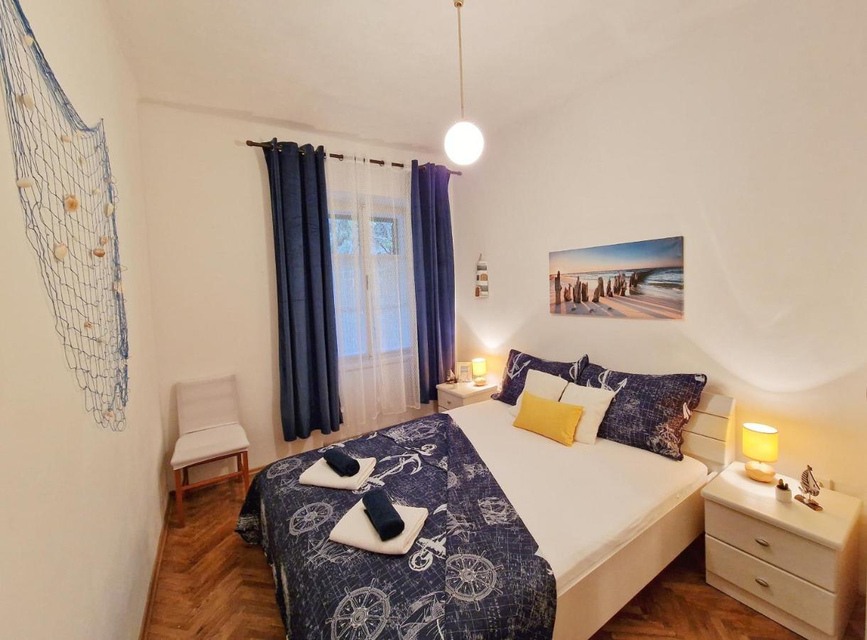 Pirates' Bay Apartment - Omiš Eksteriør bilde