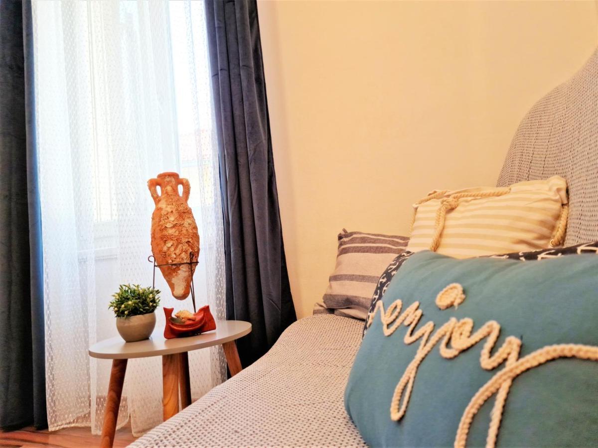 Pirates' Bay Apartment - Omiš Eksteriør bilde