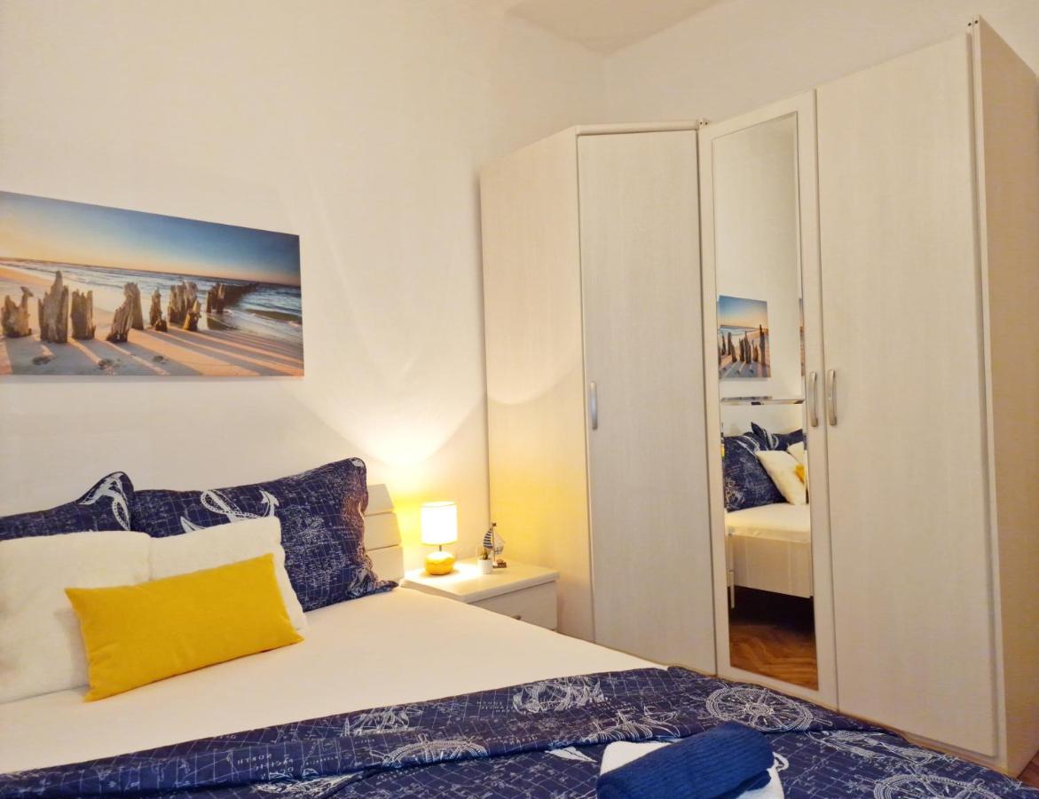 Pirates' Bay Apartment - Omiš Eksteriør bilde